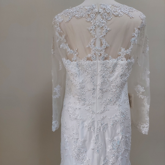 Glow size 20 trumpet mermaid wedding dress. Lace, mesh, appliqué. - Picture 12 of 16